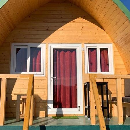 Cozy Capsules - Modern Hut Bed and Breakfast Kukkal Buitenkant foto