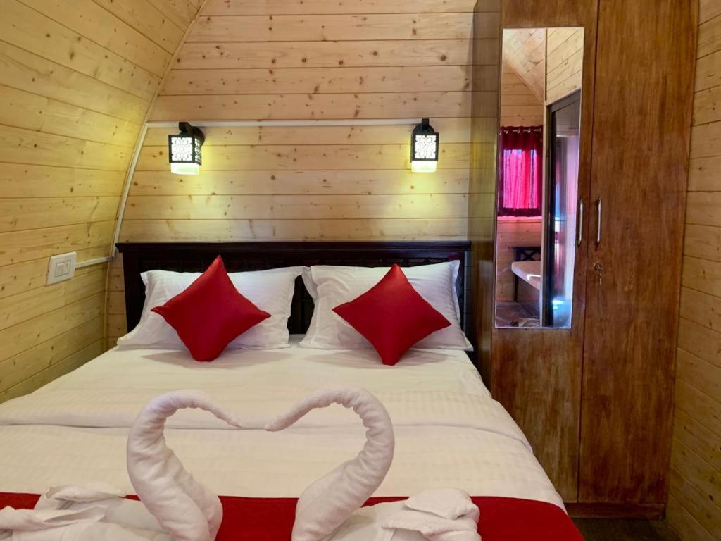 Cozy Capsules - Modern Hut Bed and Breakfast Kukkal Buitenkant foto
